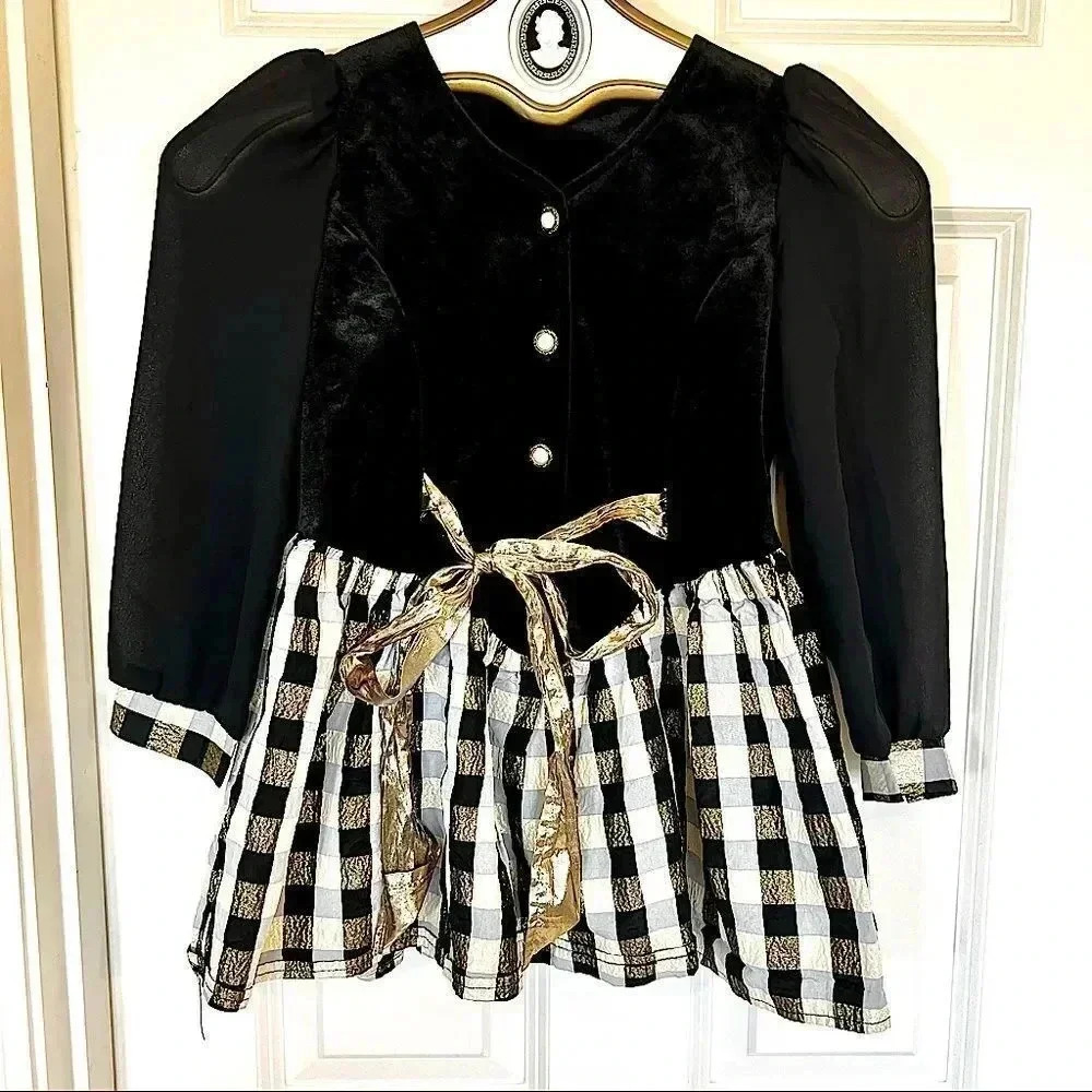 𝅺Swat vintage black and metallic‎ gold puff long sleeve dress size 6X